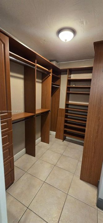 В аренду: $1,950 (1 спален, 1 ванн, 801 Квадратных фут)