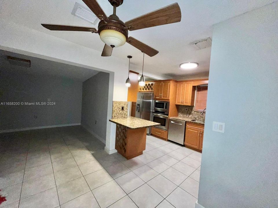 For Rent: $3,300 (3 beds, 2 baths, 1514 Square Feet)