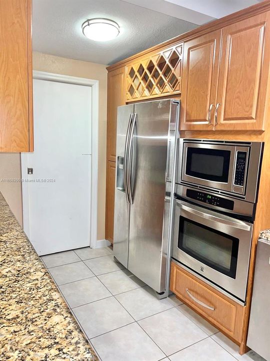 For Rent: $3,300 (3 beds, 2 baths, 1514 Square Feet)