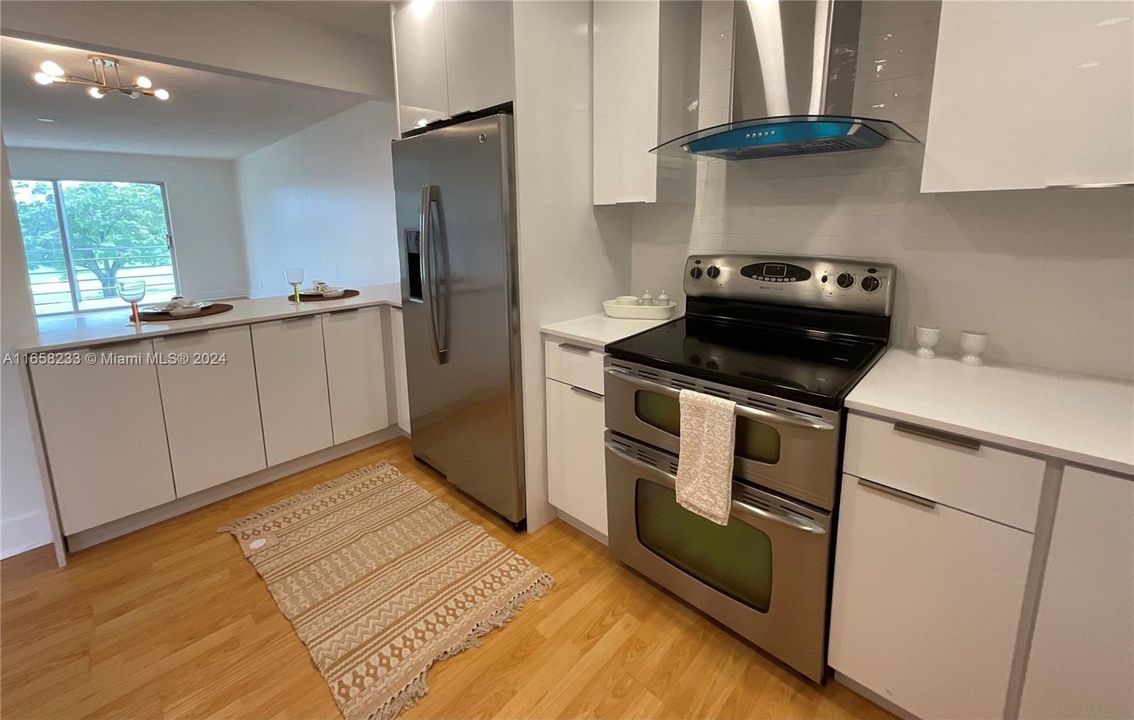 En Venta: $180,000 (2 camas, 2 baños, 1030 Pies cuadrados)