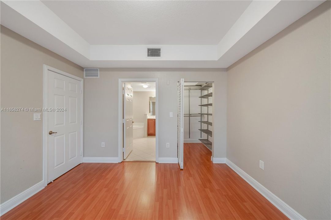 Active With Contract: $3,300 (2 beds, 2 baths, 1145 Square Feet)