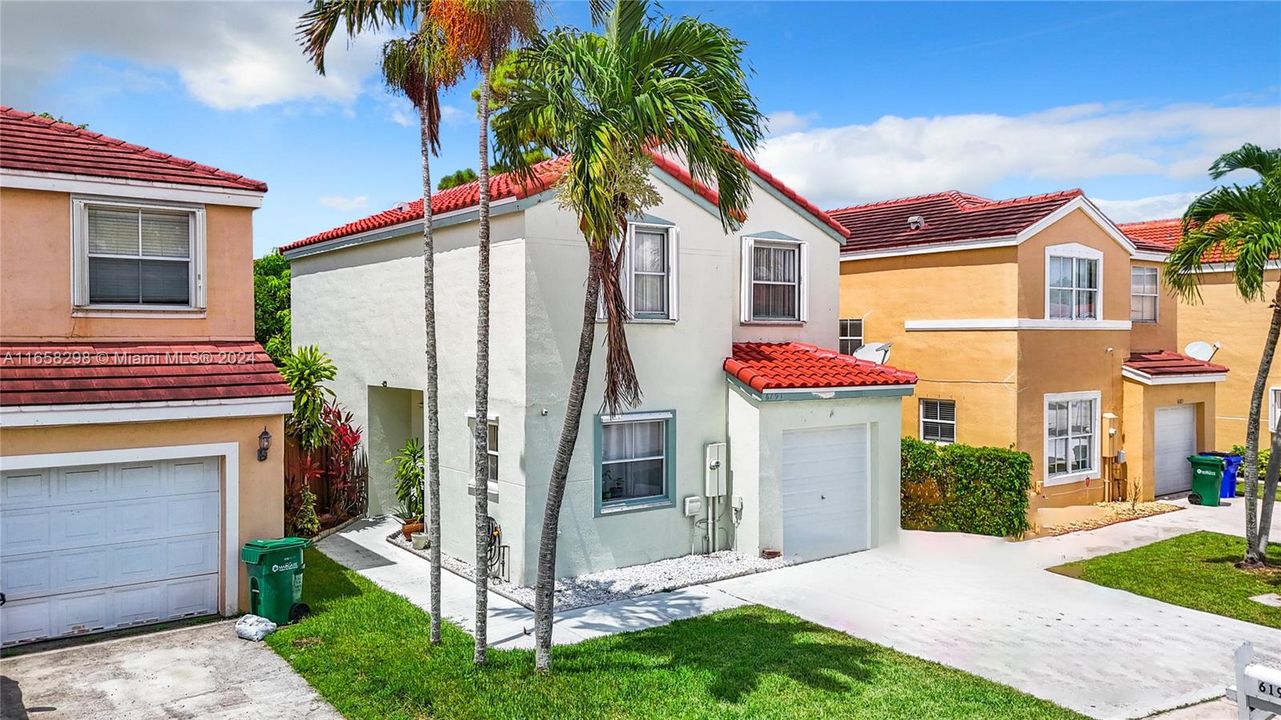 For Sale: $510,000 (3 beds, 2 baths, 1808 Square Feet)