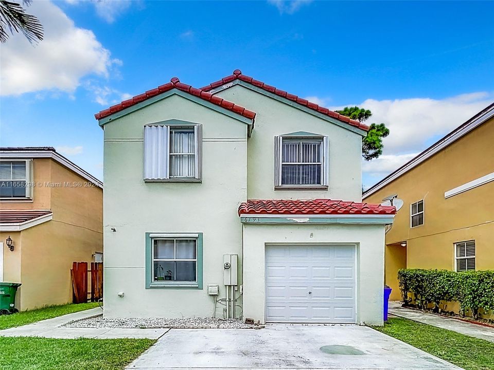 For Sale: $510,000 (3 beds, 2 baths, 1808 Square Feet)