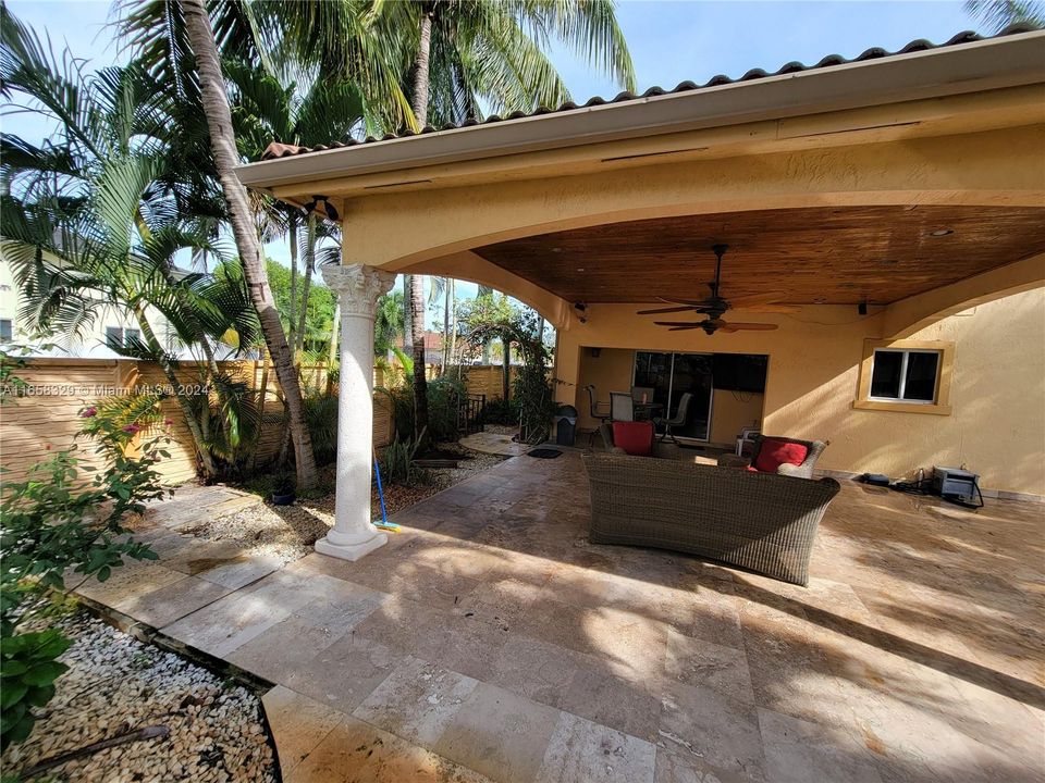 COVERED PATIO