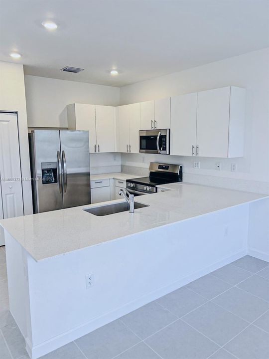 Active With Contract: $2,500 (3 beds, 2 baths, 0 Square Feet)