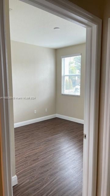 For Rent: $3,100 (3 beds, 2 baths, 1318 Square Feet)