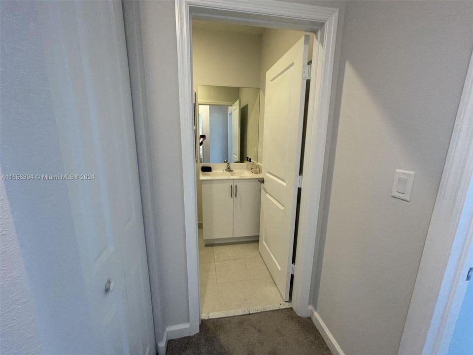 For Rent: $2,900 (3 beds, 2 baths, 1697 Square Feet)