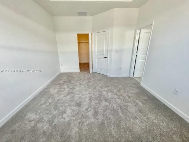 For Rent: $2,900 (3 beds, 2 baths, 1697 Square Feet)