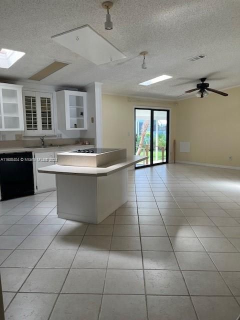 For Sale: $154,900 (3 beds, 2 baths, 1560 Square Feet)