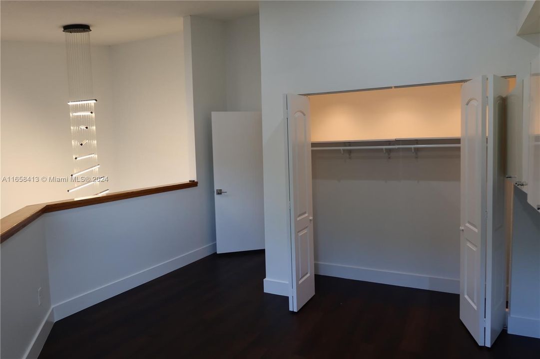 For Rent: $3,500 (2 beds, 2 baths, 1650 Square Feet)