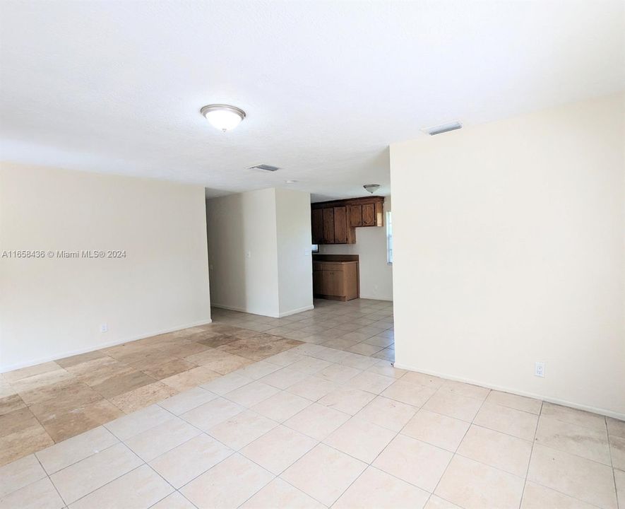 For Rent: $3,000 (3 beds, 2 baths, 1248 Square Feet)