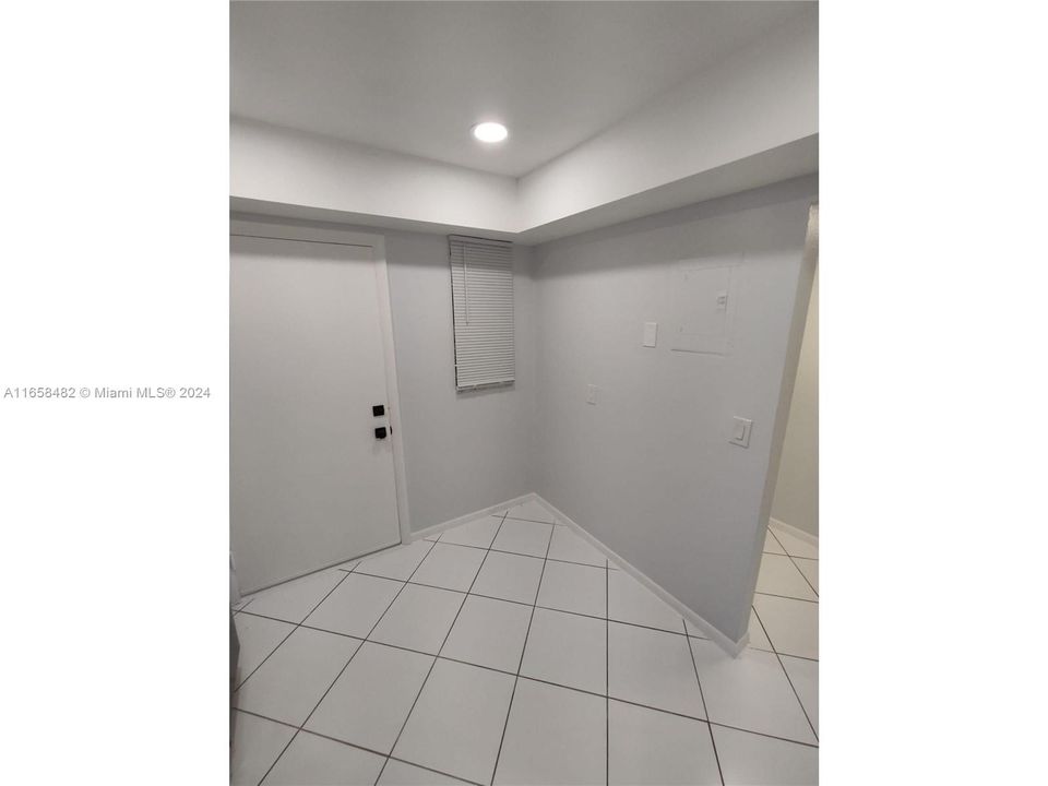 For Sale: $129,000 (2 beds, 2 baths, 1200 Square Feet)