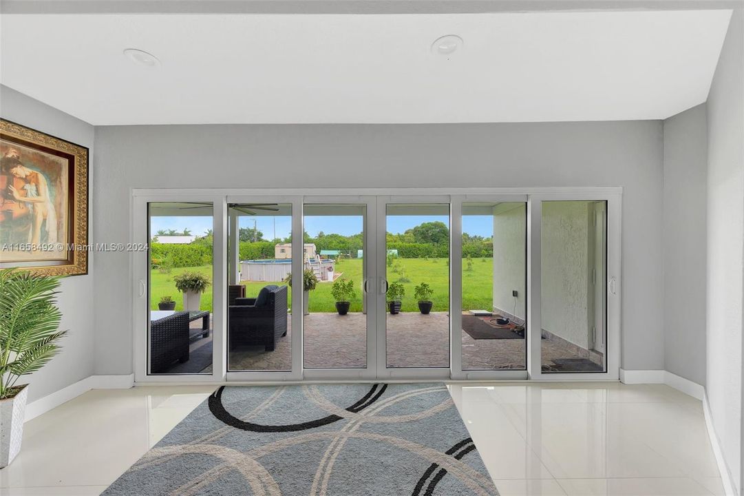 Recently Rented: $5,000 (4 beds, 3 baths, 2158 Square Feet)