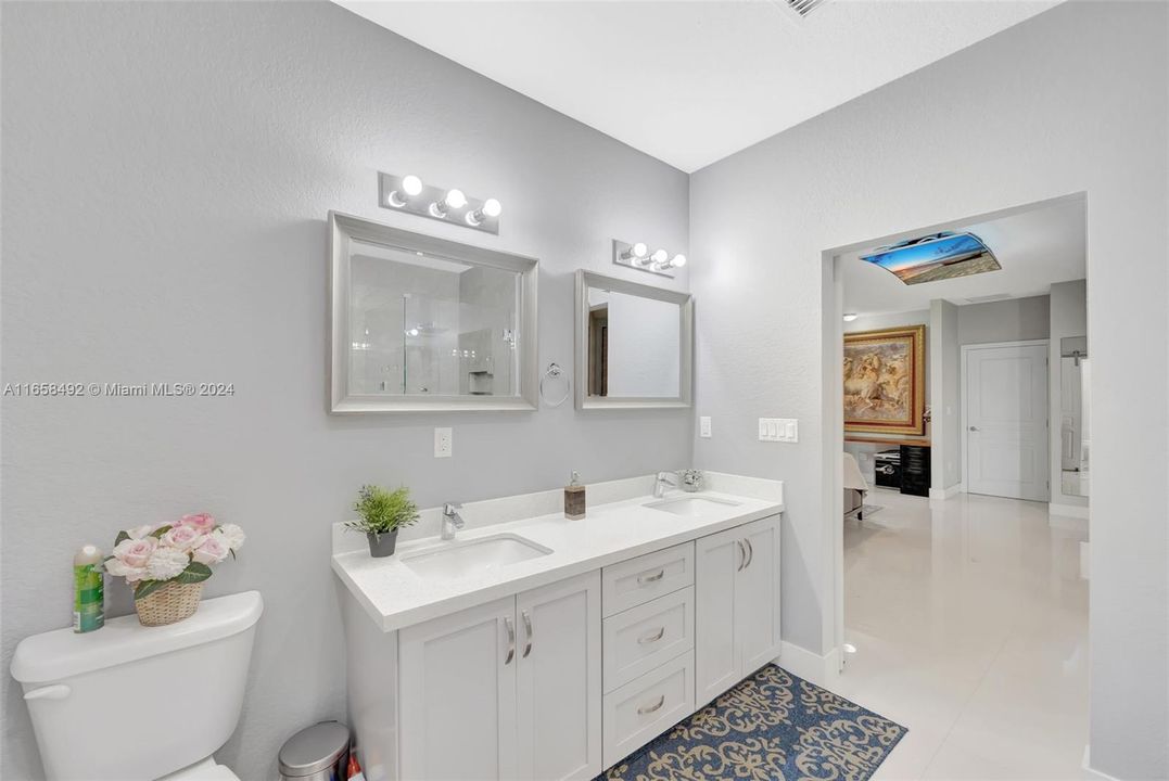 Recently Rented: $5,000 (4 beds, 3 baths, 2158 Square Feet)