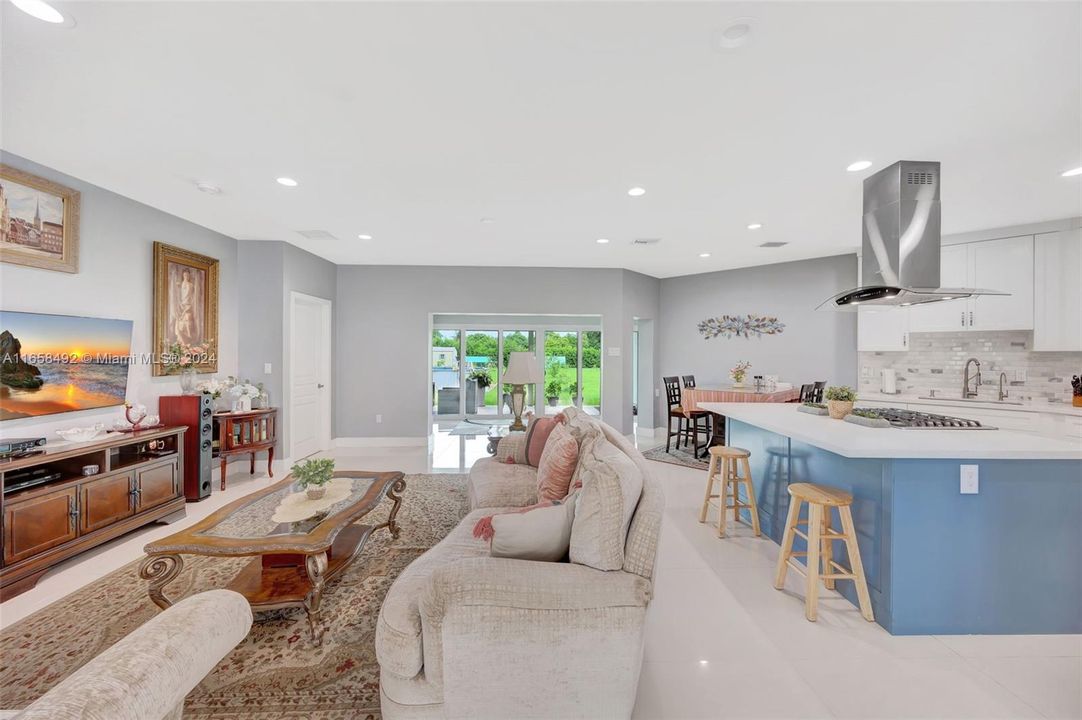 Recently Rented: $5,000 (4 beds, 3 baths, 2158 Square Feet)