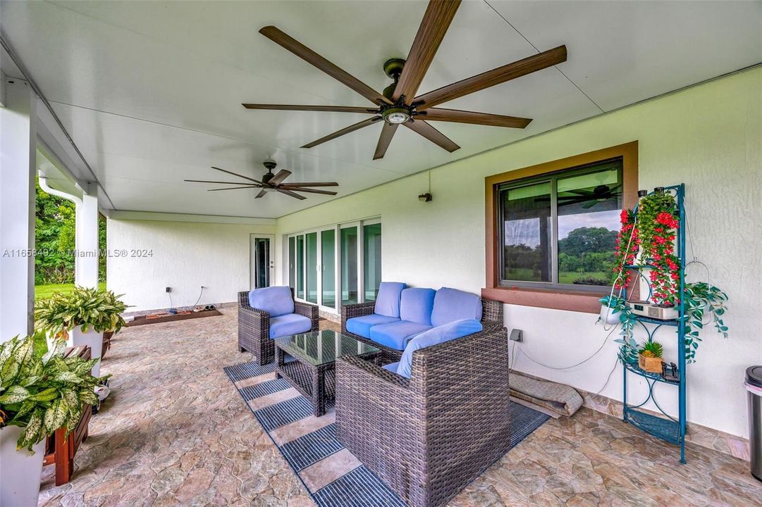 Recently Rented: $5,000 (4 beds, 3 baths, 2158 Square Feet)