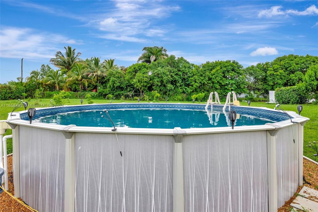 Recently Rented: $5,000 (4 beds, 3 baths, 2158 Square Feet)