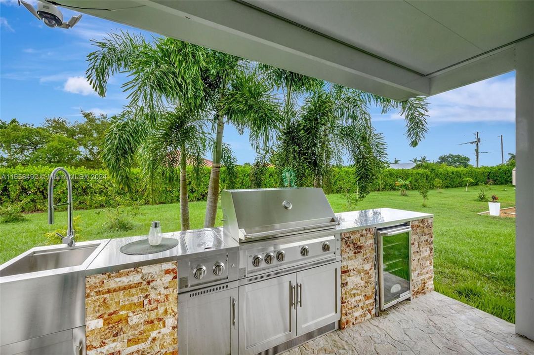 Recently Rented: $5,000 (4 beds, 3 baths, 2158 Square Feet)