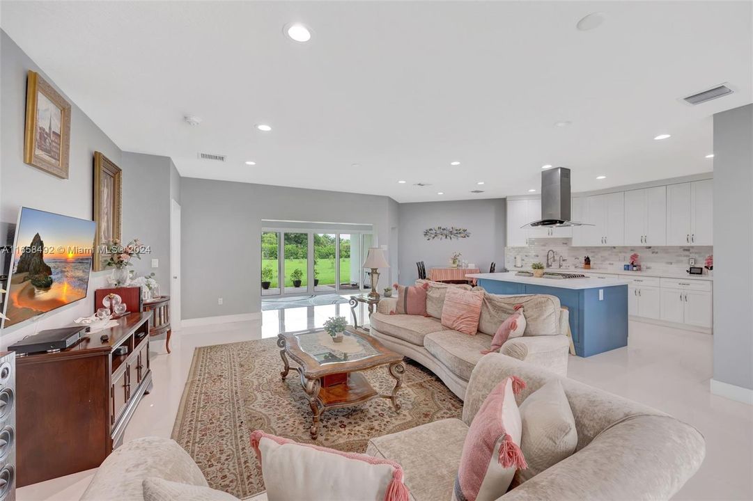 Recently Rented: $5,000 (4 beds, 3 baths, 2158 Square Feet)