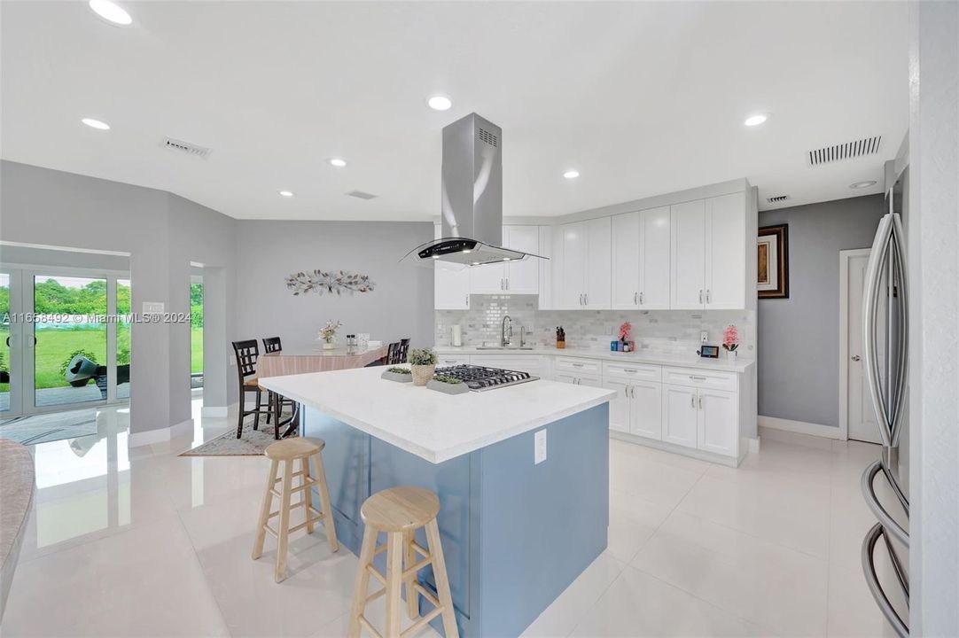 Recently Rented: $5,000 (4 beds, 3 baths, 2158 Square Feet)