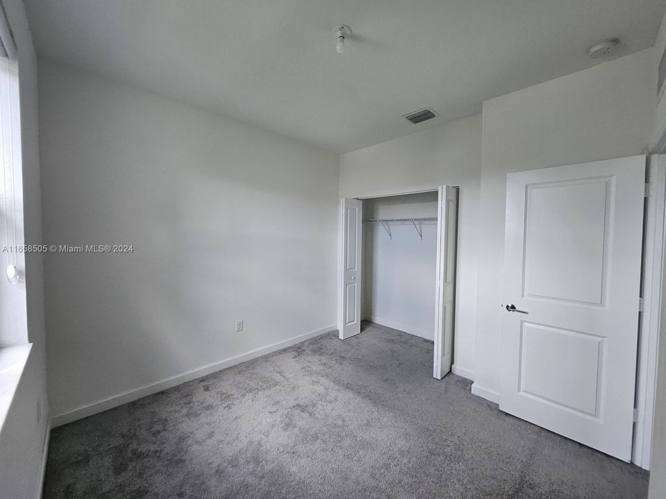 For Rent: $2,700 (3 beds, 2 baths, 1483 Square Feet)