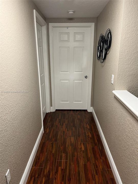 For Rent: $2,500 (2 beds, 2 baths, 1203 Square Feet)