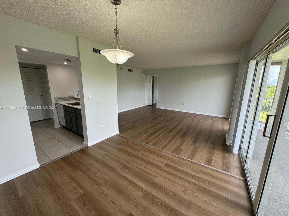 For Rent: $1,750 (1 beds, 1 baths, 800 Square Feet)