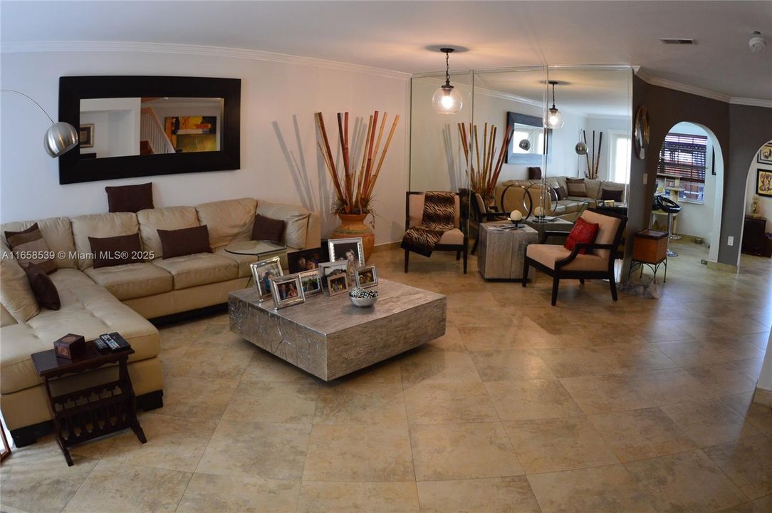 Recently Sold: $489,900 (3 beds, 2 baths, 1794 Square Feet)