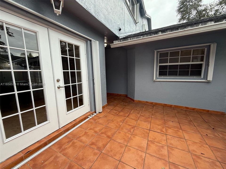 Recently Sold: $489,900 (3 beds, 2 baths, 1794 Square Feet)