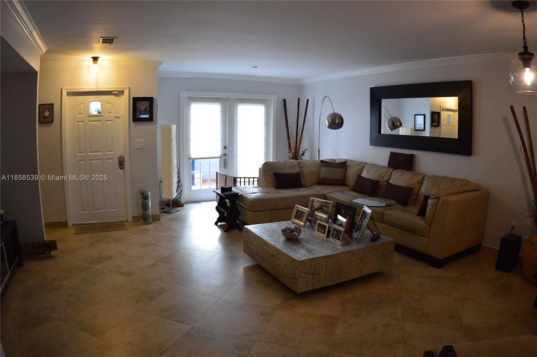 Recently Sold: $489,900 (3 beds, 2 baths, 1794 Square Feet)