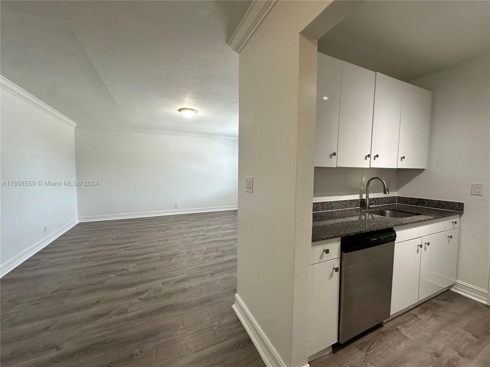 For Rent: $2,095 (2 beds, 2 baths, 0 Square Feet)