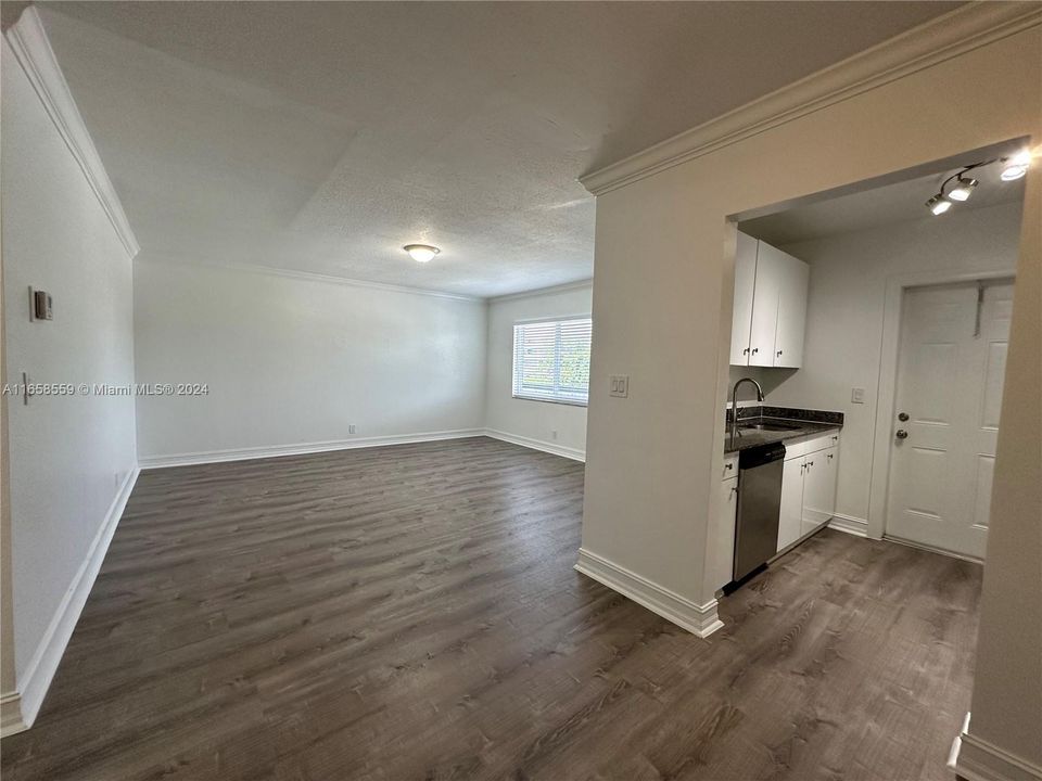 For Rent: $2,095 (2 beds, 2 baths, 0 Square Feet)