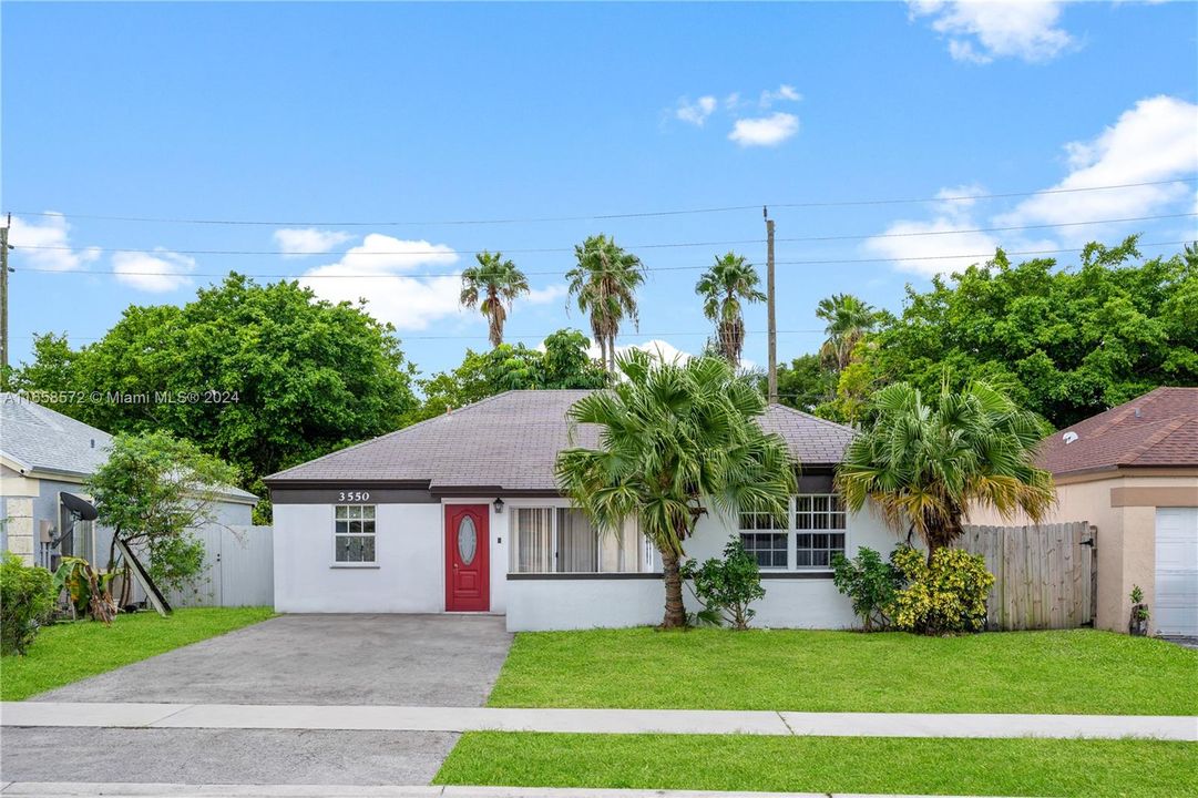 For Sale: $520,000 (4 beds, 2 baths, 1425 Square Feet)