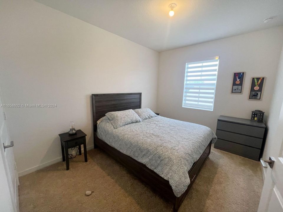 For Rent: $2,800 (3 beds, 2 baths, 1512 Square Feet)