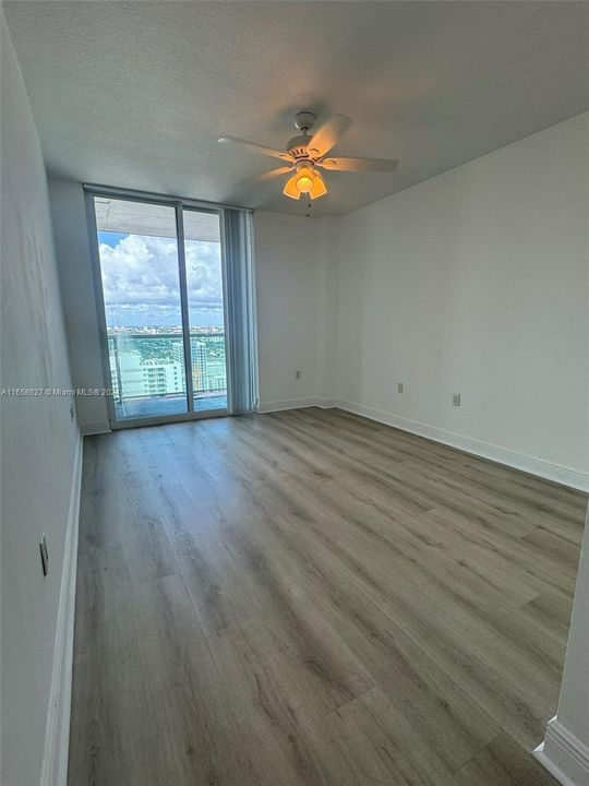 For Rent: $3,800 (2 beds, 2 baths, 1128 Square Feet)