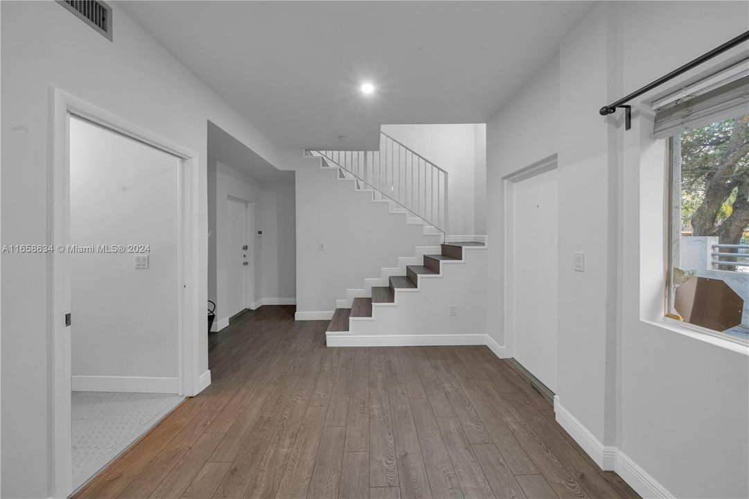 Недавно арендовано: $4,000 (1 спален, 2 ванн, 1121 Квадратных фут)