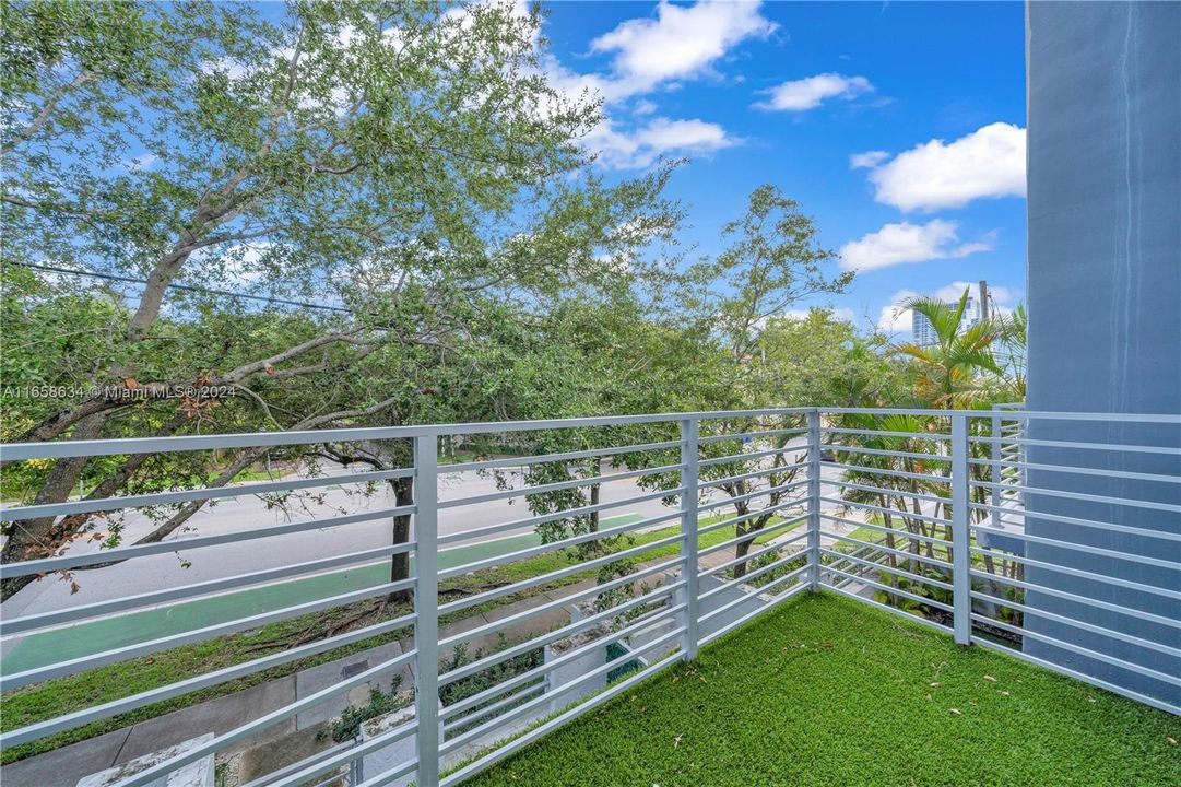 Недавно арендовано: $4,000 (1 спален, 2 ванн, 1121 Квадратных фут)