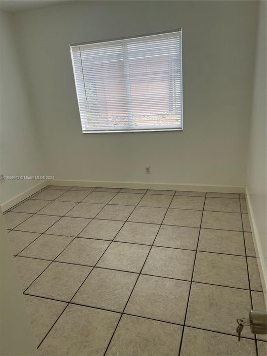 For Rent: $3,250 (3 beds, 2 baths, 1113 Square Feet)