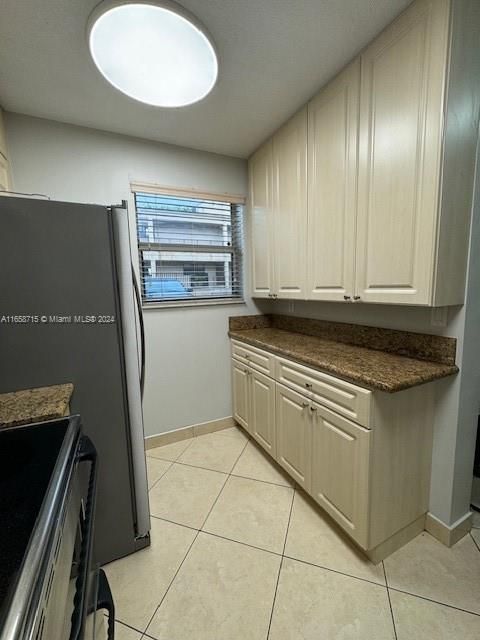 For Rent: $3,500 (3 beds, 2 baths, 1134 Square Feet)