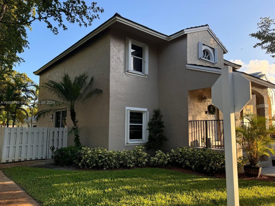 For Sale: $680,000 (4 beds, 2 baths, 1864 Square Feet)