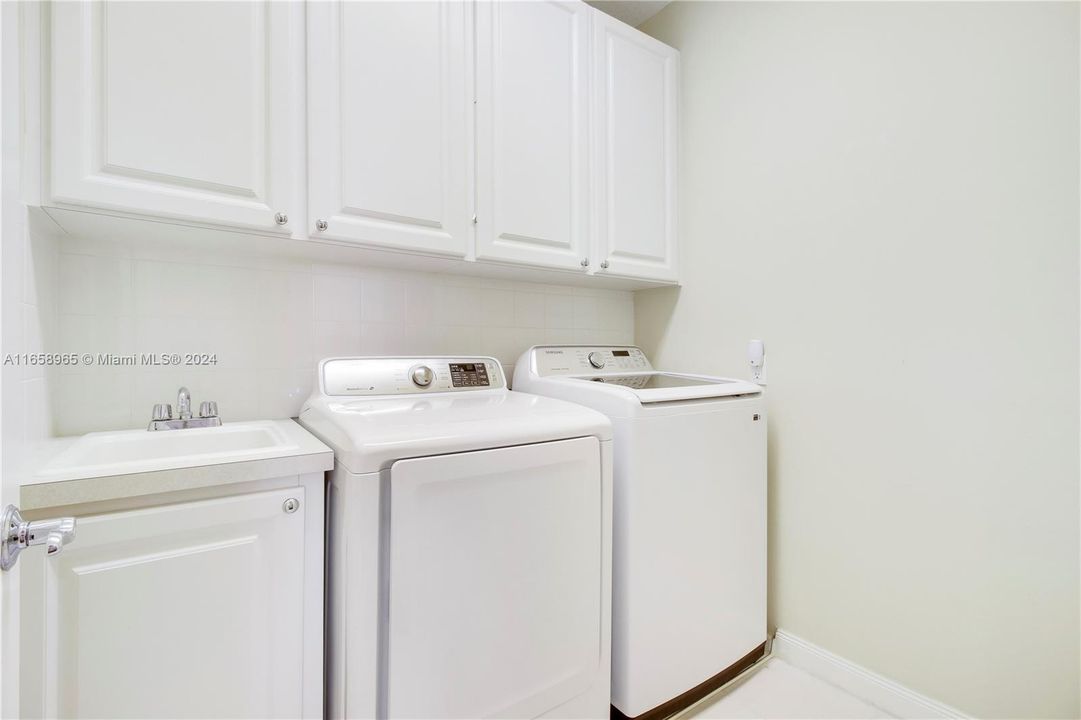 Separate Laundry w/ Tub