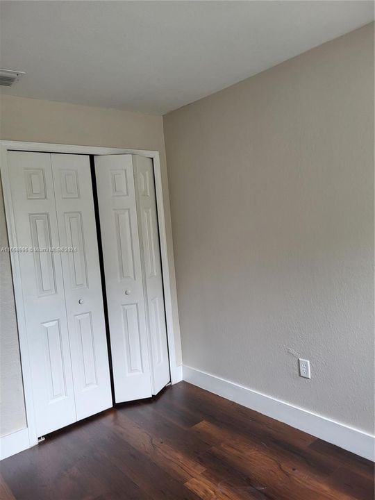 For Rent: $3,200 (3 beds, 2 baths, 1302 Square Feet)