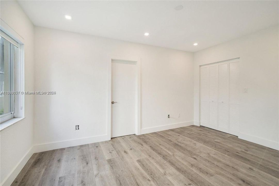 Active With Contract: $4,500 (2 beds, 2 baths, 5628 Square Feet)