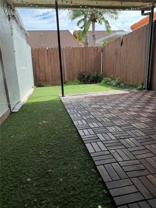 Recently Rented: $2,600 (2 beds, 1 baths, 1554 Square Feet)