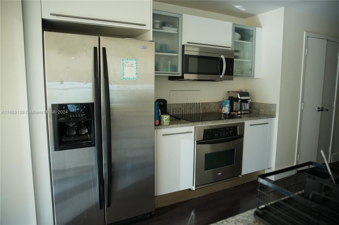 For Rent: $5,000 (2 beds, 2 baths, 1315 Square Feet)