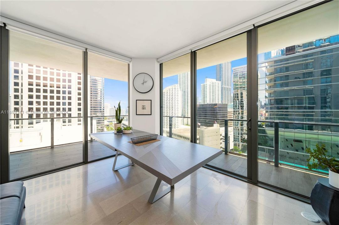 For Sale: $1,100,000 (2 beds, 2 baths, 1265 Square Feet)