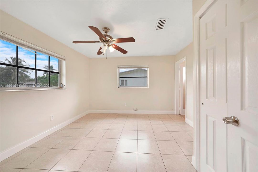 For Sale: $364,900 (3 beds, 2 baths, 1134 Square Feet)