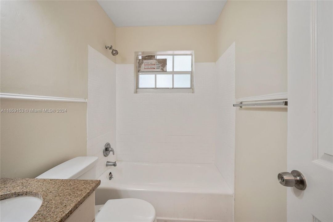 For Sale: $364,900 (3 beds, 2 baths, 1134 Square Feet)