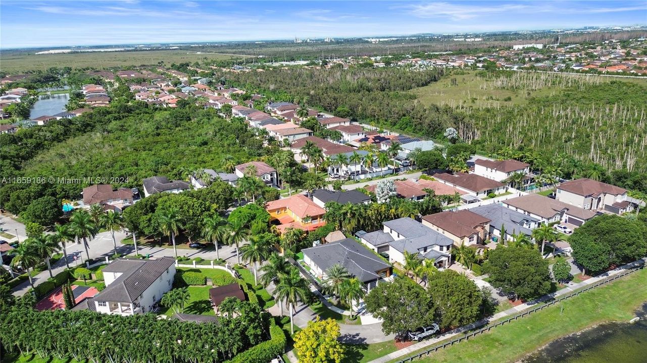 For Sale: $1,399,999 (4 beds, 2 baths, 2418 Square Feet)