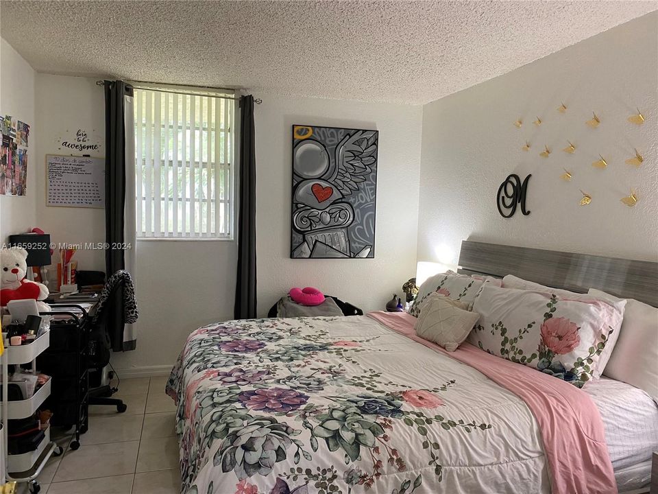 For Rent: $1,750 (1 beds, 1 baths, 598 Square Feet)